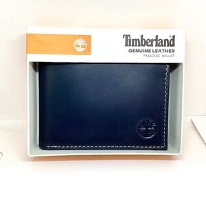 Timberland Passcase Leather Wallet in Navy NWT